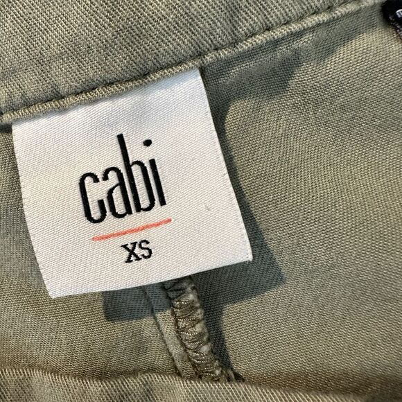 CAbi Goldie Women's Olive Green Shorts Size XS - Picture 8 of 10